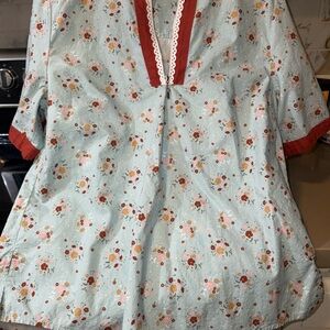 Floral Tunic with Lace Trim